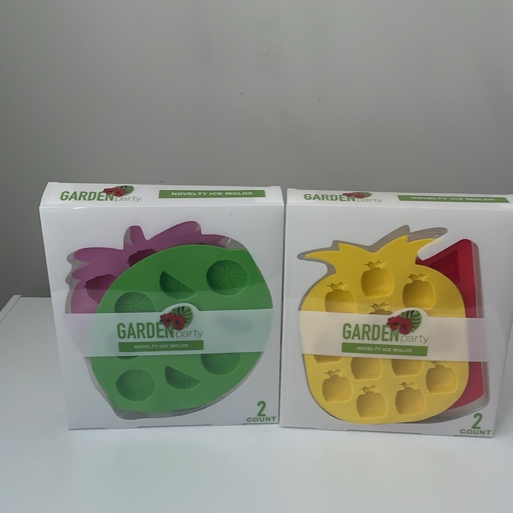 Fruit Novelty Ice Molds - Picture 1 of 4
